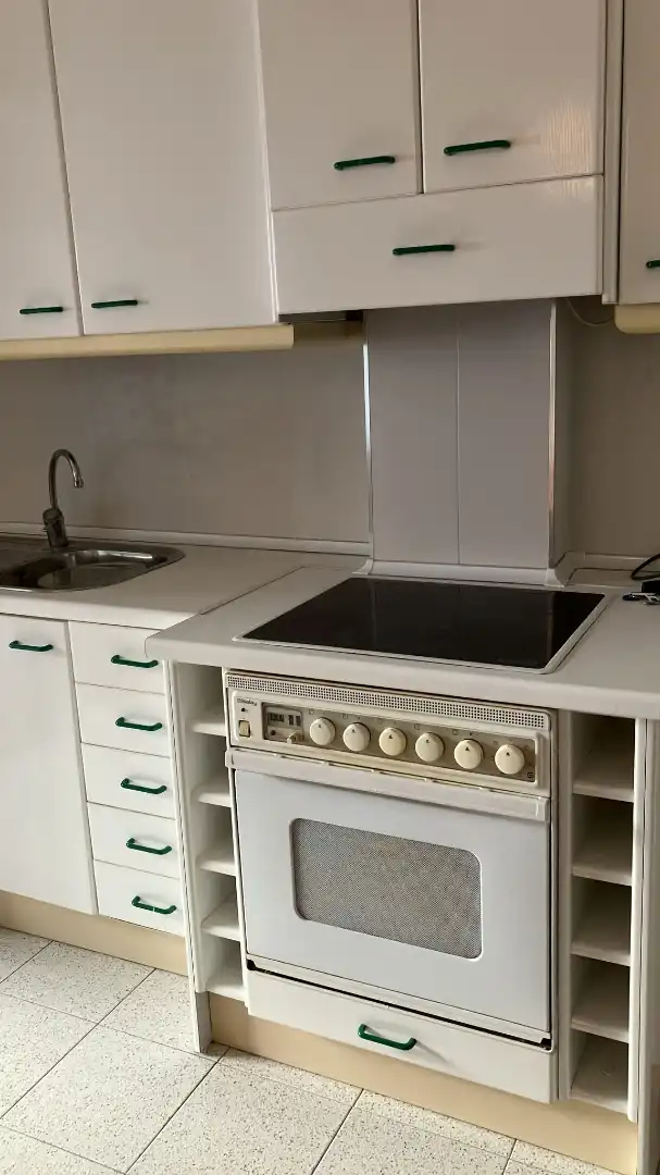 Cuina de Pis de lloguer en Zaragoza amb Calefacció, Parquet i Moblat
