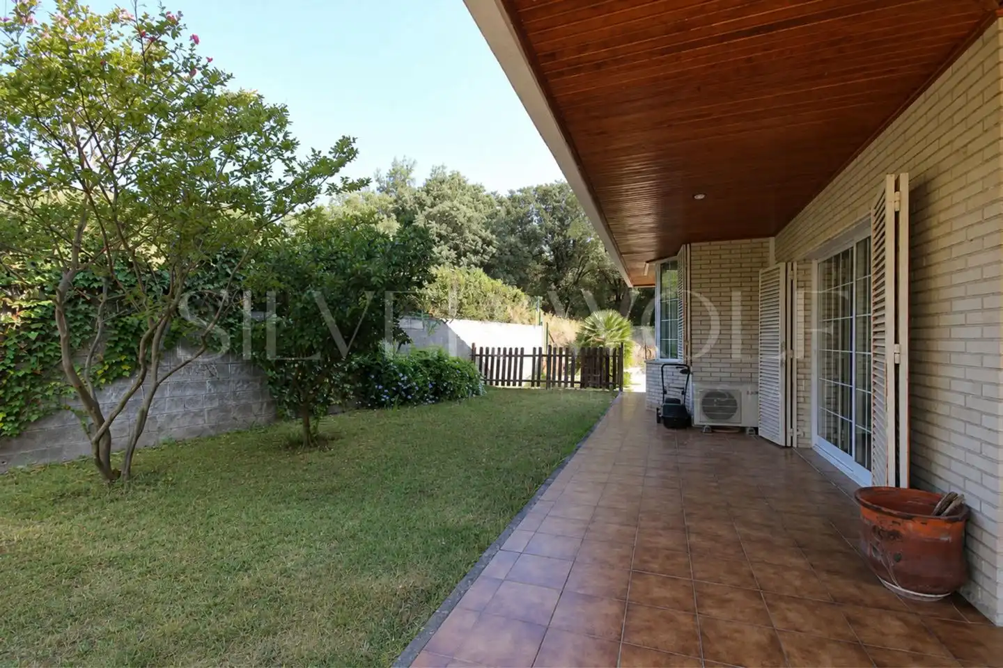 Casa con piscina en venta en Segona Avinguda, imagen 5