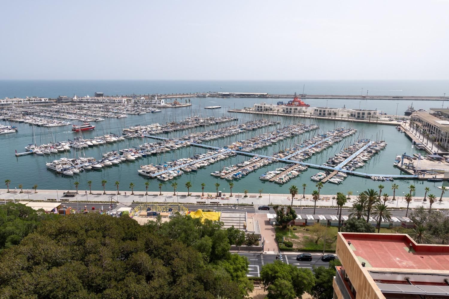 Parking of Flat to rent in Alicante / Alacant  with Air Conditioner and Heating