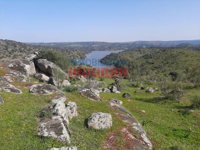 Casa-chalet en Venta en Valdelacasa de Tajo