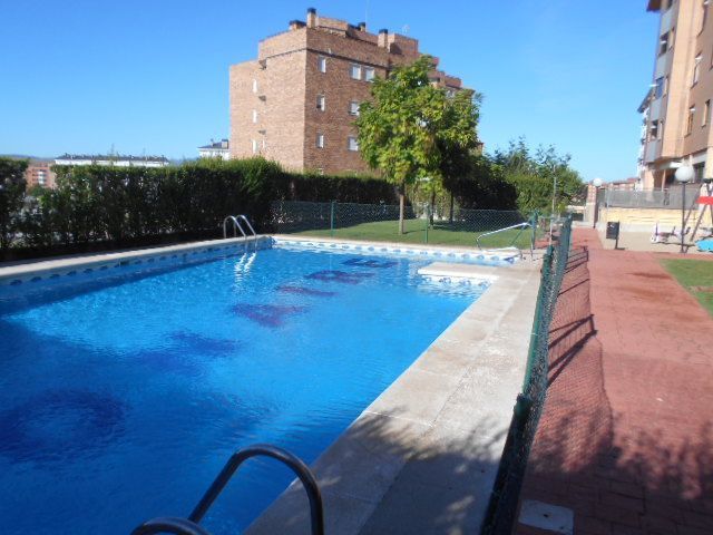 Swimming pool of Flat to rent in Ávila Capital  with Heating, Furnished and Community pool