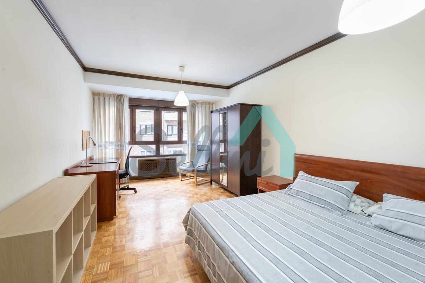 Habitación de Piso de alquiler en Oviedo  con Calefacción, Parquet y Terraza