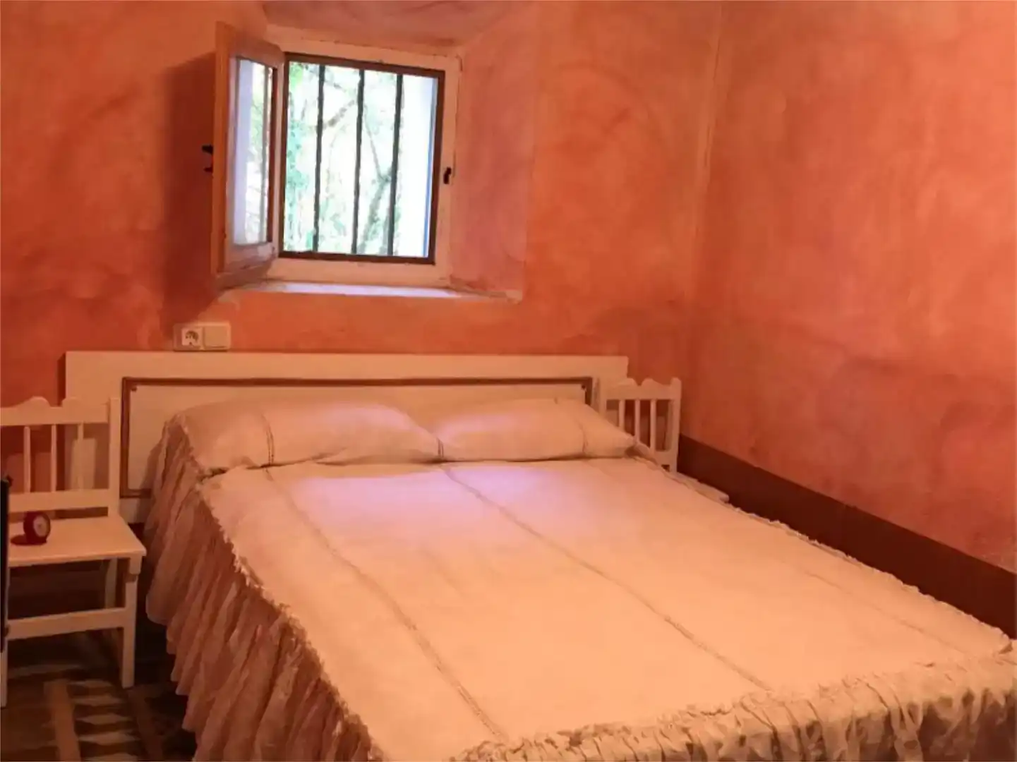 Dormitori de Casa adosada en venda en Fuentepinilla amb Moblat i Balcó
