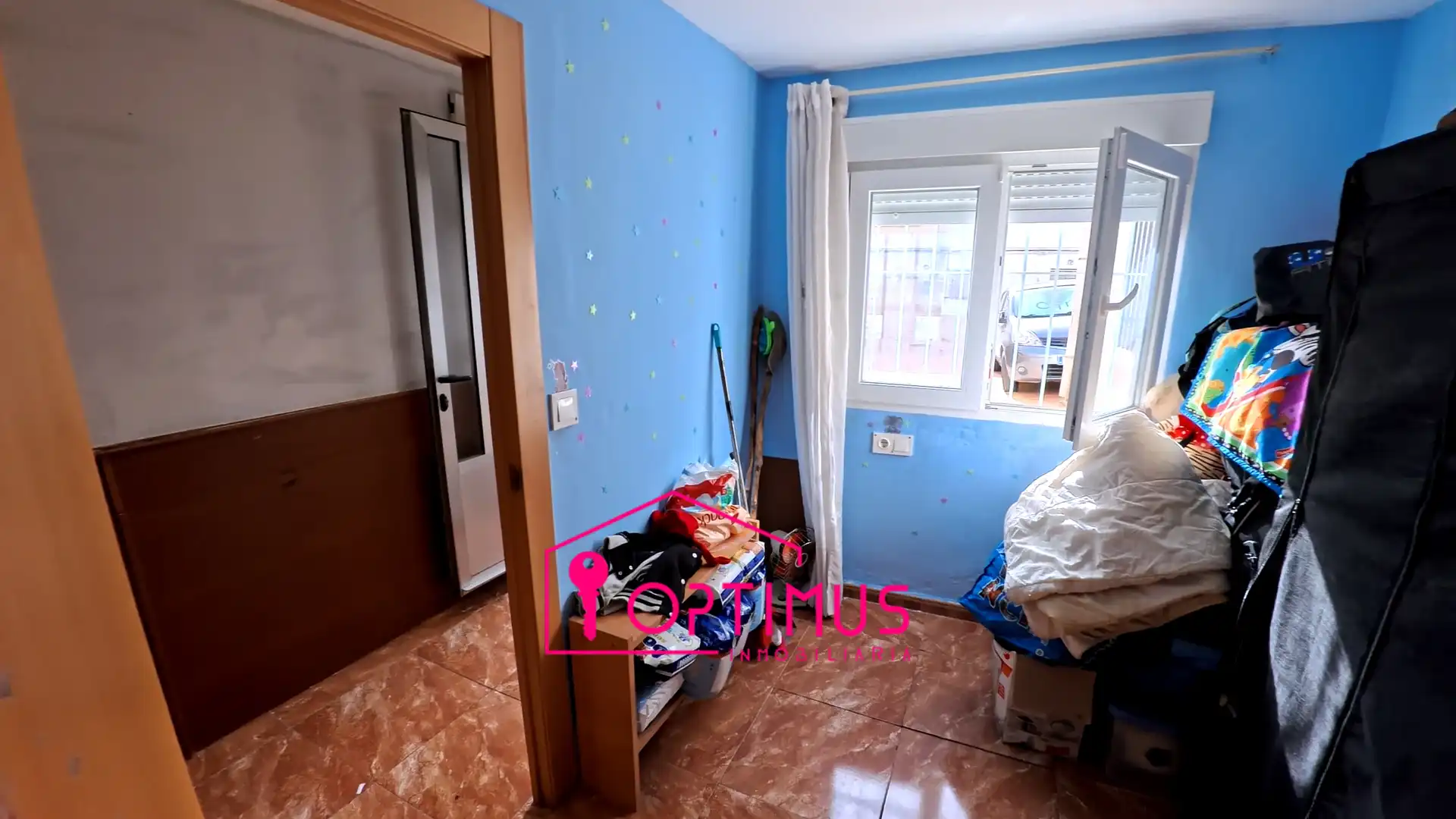 Dormitori de Casa adosada en venda en Jarafuel amb Aire condicionat, Terrassa i Traster