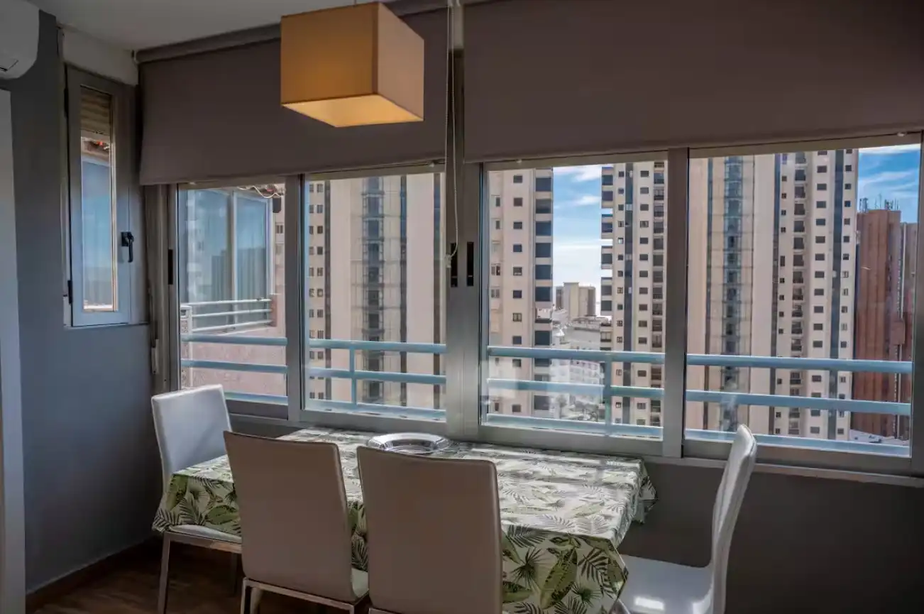 Terraza de Apartamento de alquiler en Benidorm con Aire acondicionado, Calefacción y Parquet