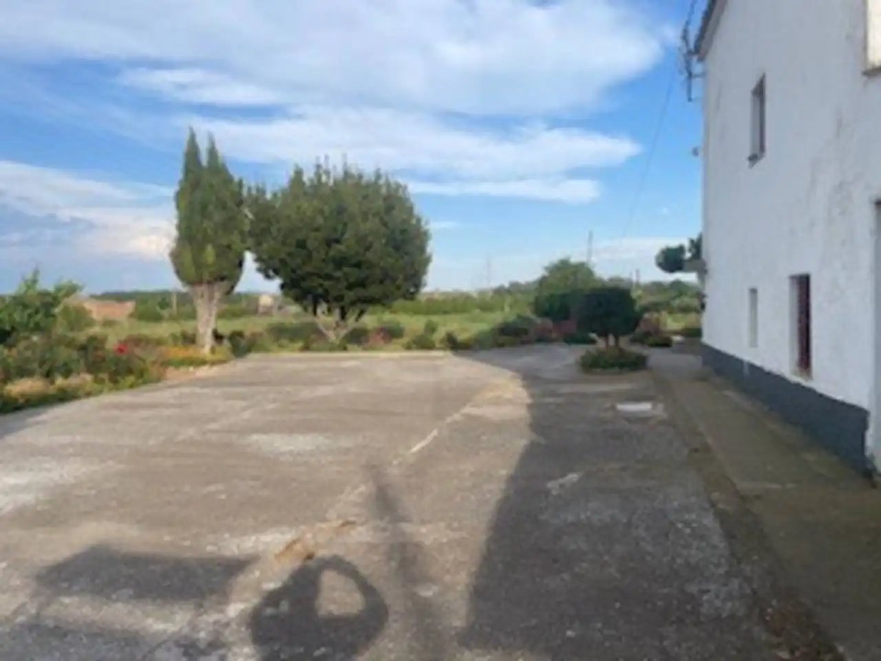 Aparcament de Casa o xalet en venda en Lleida amb Calefacció, Jardí privat i Piscina