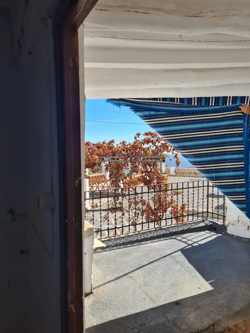 Vista exterior de Casa adosada en venta en Válor con Terraza, Trastero y Horno