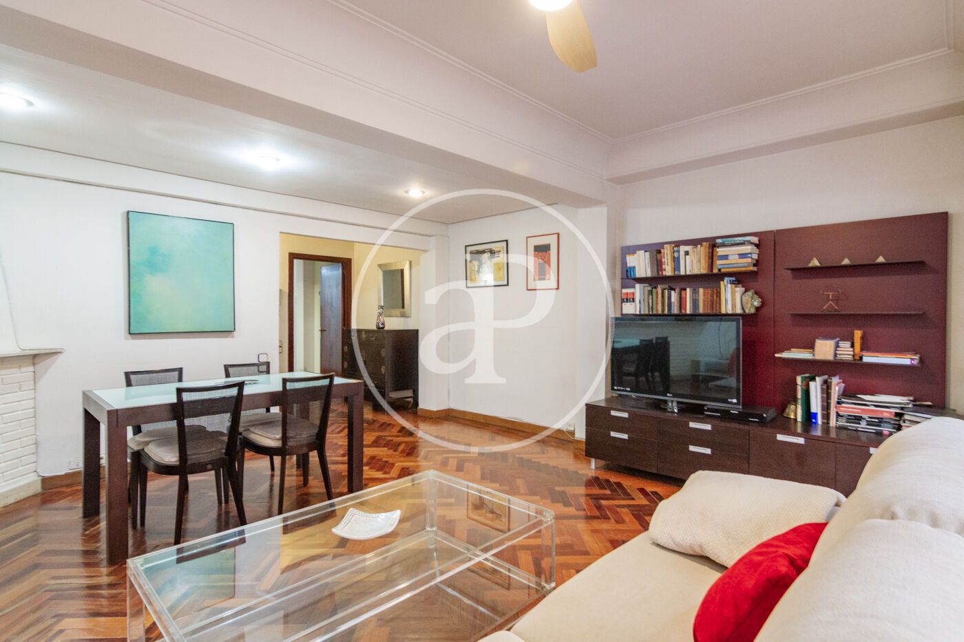 Sala d'estar de Pis en venda en  Madrid Capital amb Aire condicionat, Calefacció i Terrassa