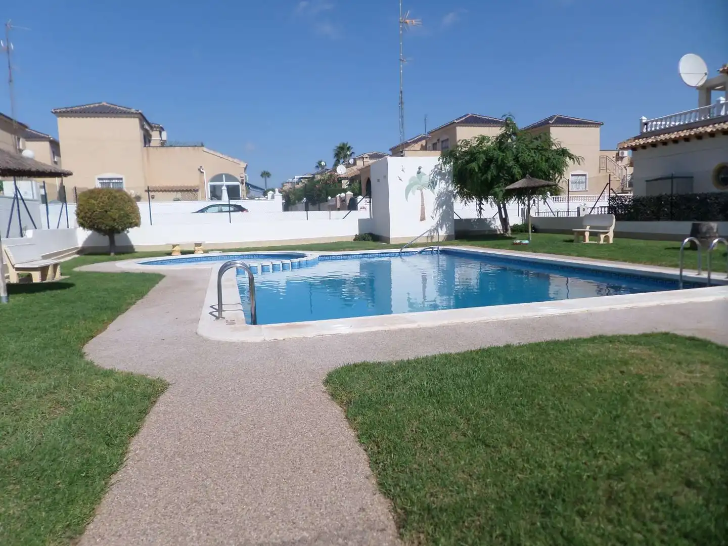 Piscina de Dúplex en venda en Orihuela amb Aire condicionat, Calefacció i Terrassa