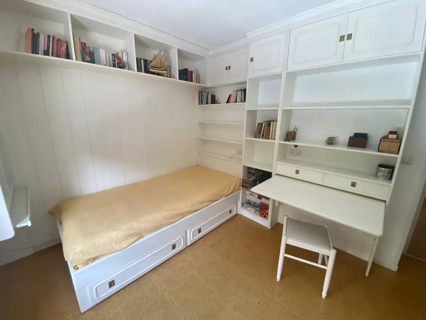 Habitación de Casa o chalet en venta en Fuengirola con Aire acondicionado, Jardín privado y Trastero