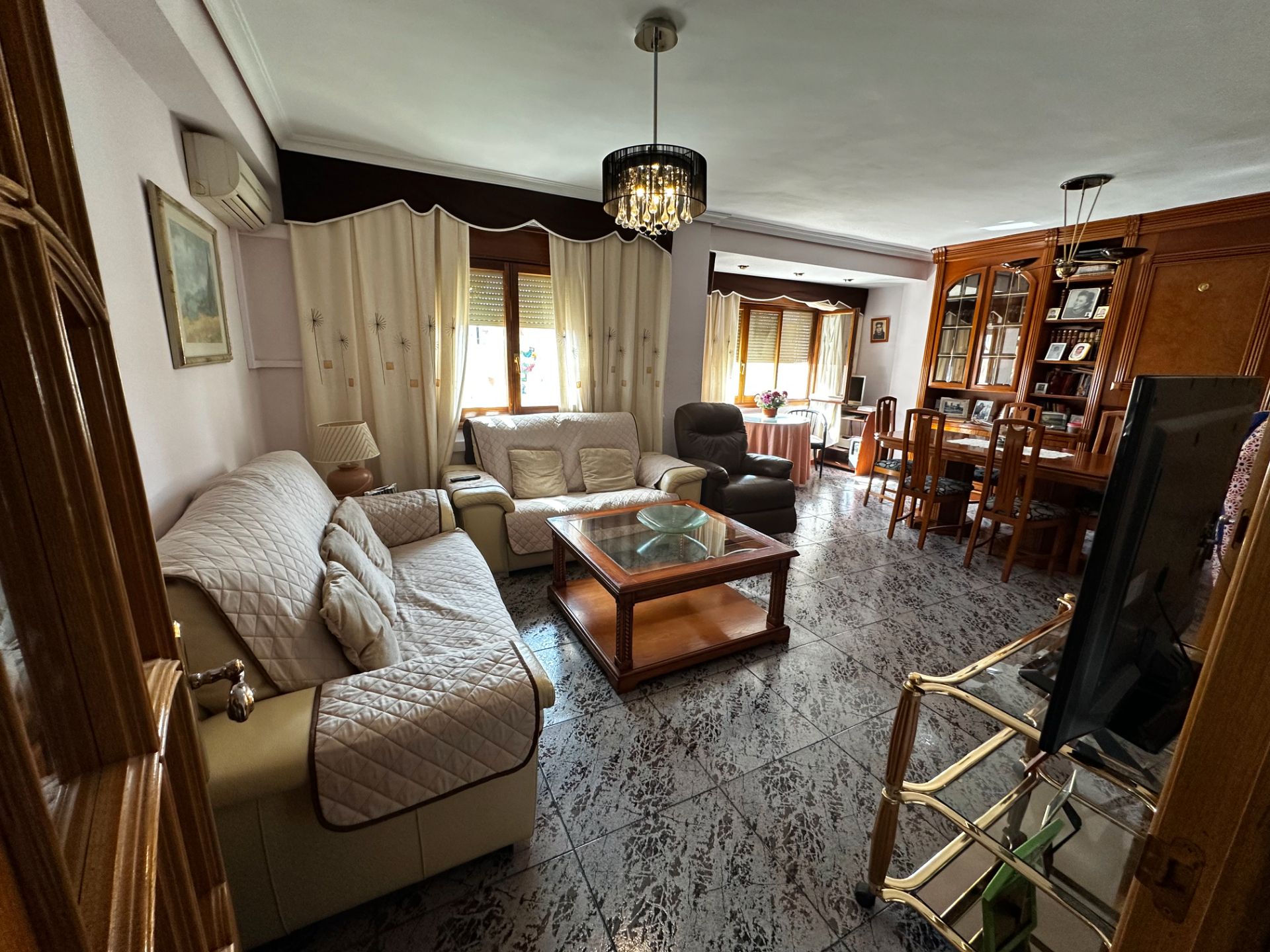 Sala d'estar de Pis de lloguer en Cuenca Capital amb Calefacció i Moblat