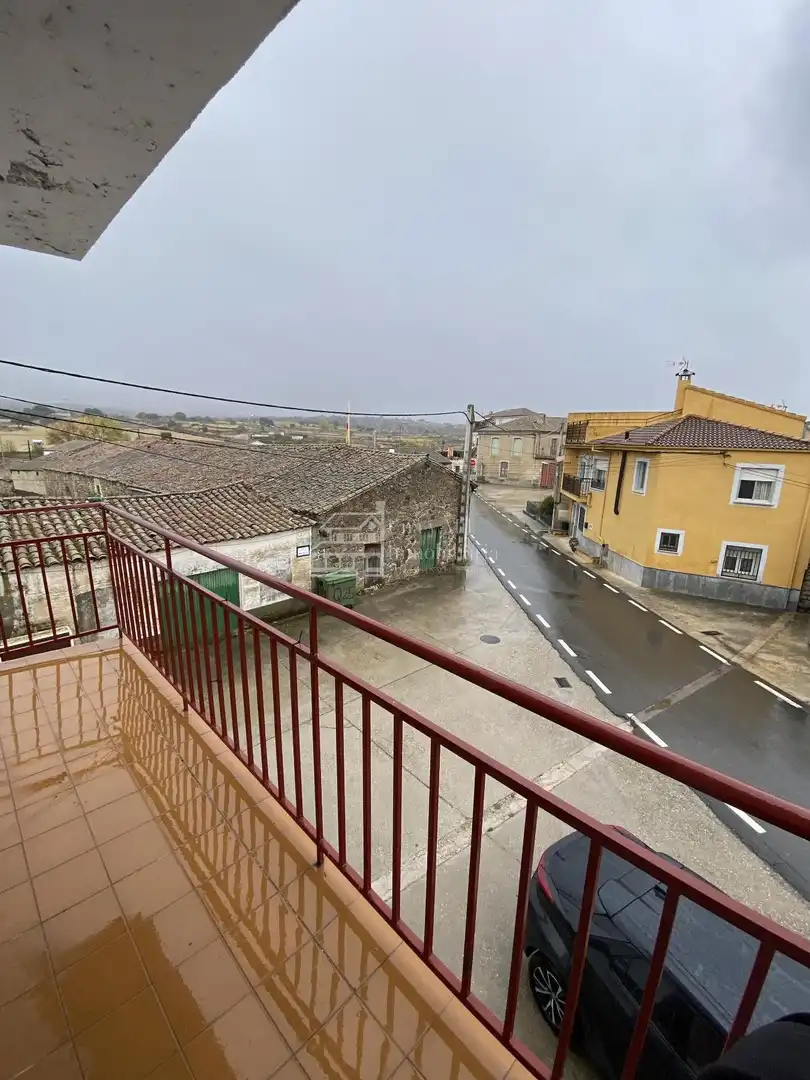 Vista exterior de Piso en venta en Santibáñez de Béjar con Terraza