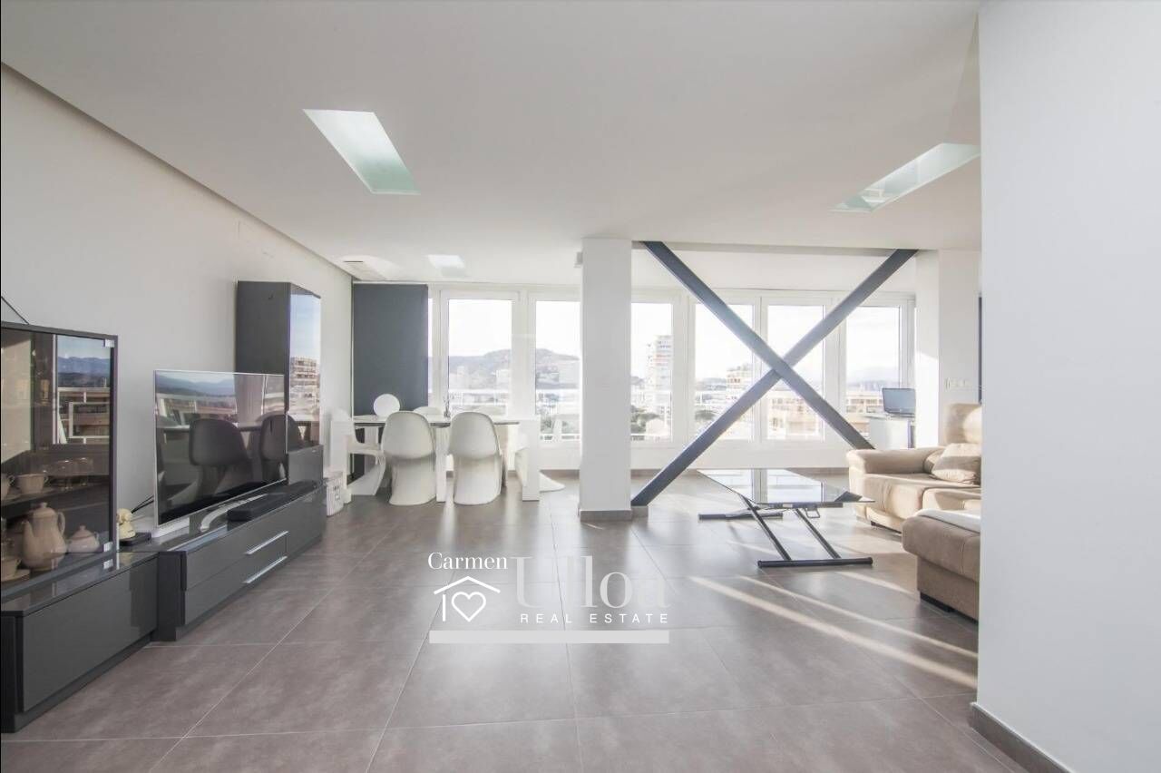 Sala d'estar de Apartament en venda en Alicante / Alacant amb Aire condicionat, Terrassa i Balcó