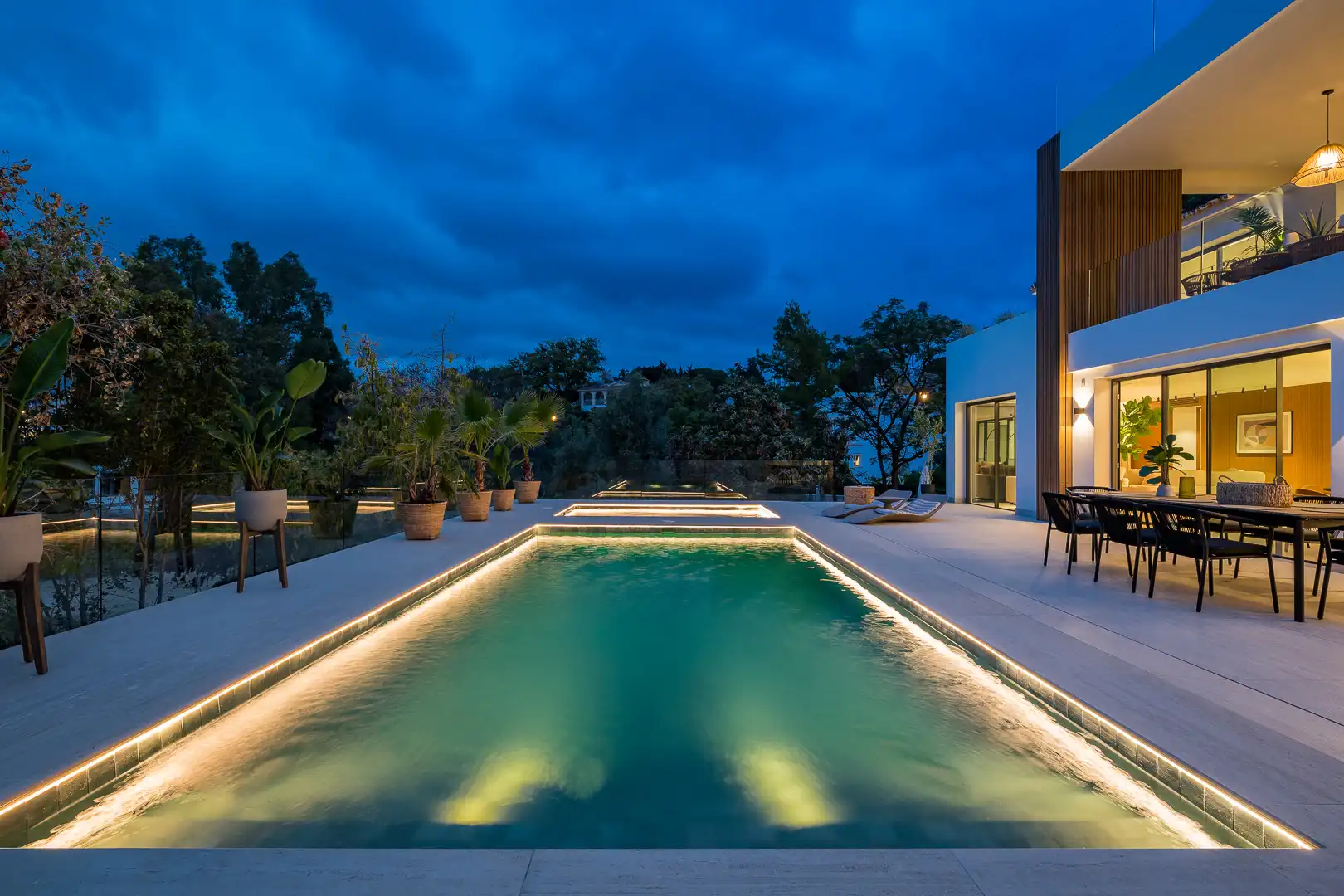 Piscina de Casa o chalet en venta en Marbella con Aire acondicionado, Jardín privado y Terraza