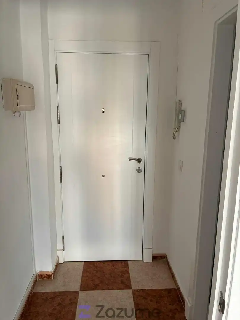 Wohnung zur Miete in El Puerto de Santa María mit Klimaanlage, Heizung und Ofen