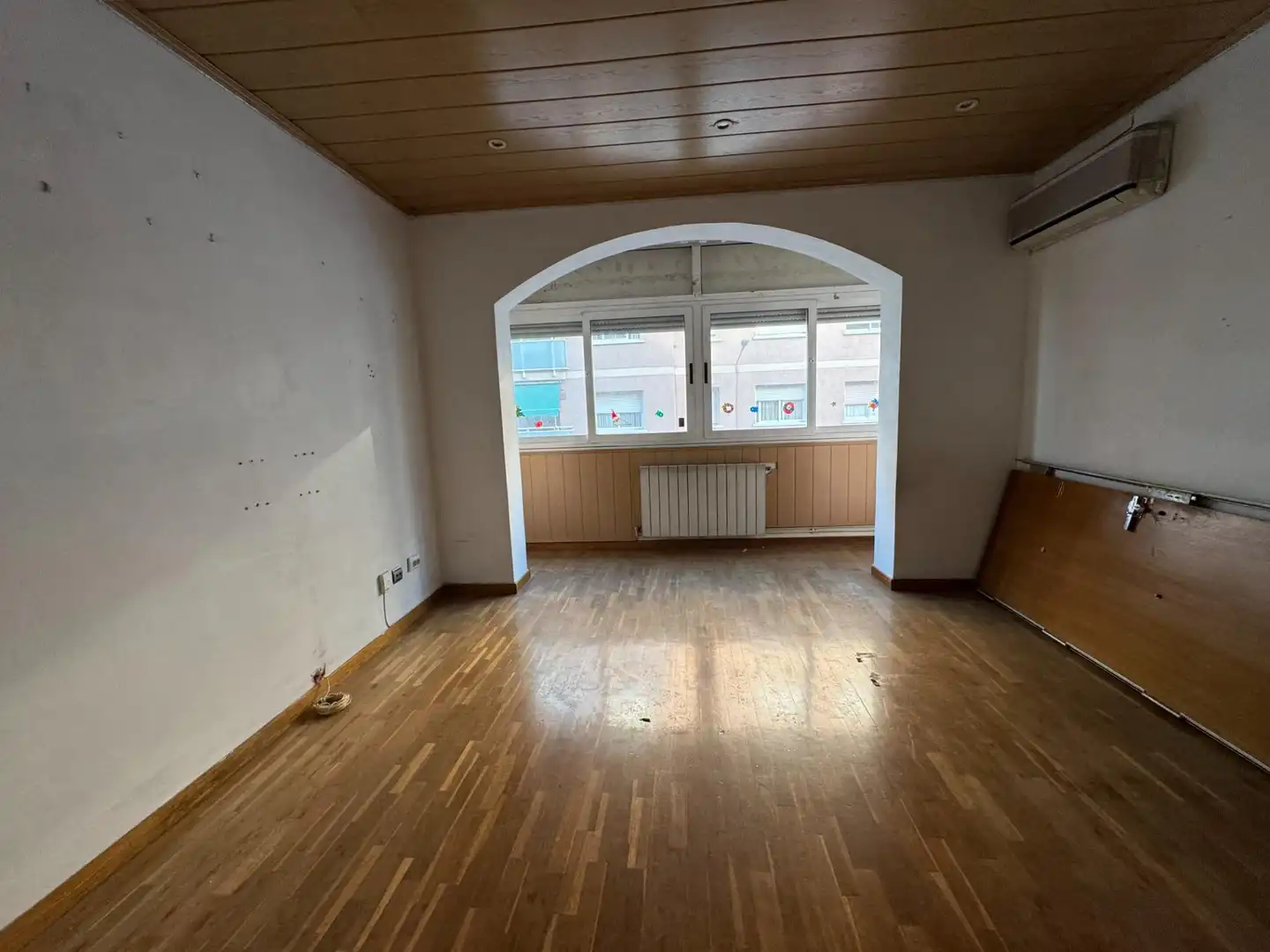 Piso en venta en Sant Boi de Llobregat con Parquet y Balcón