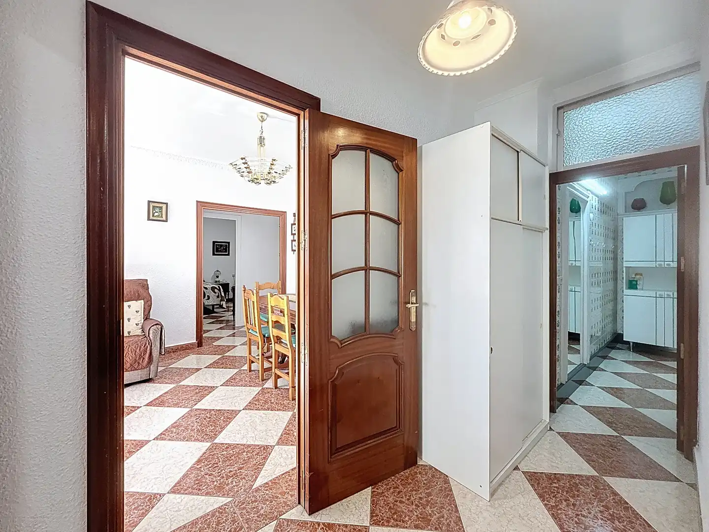 Piso de alquiler en Calle las Navas, Parque Ayala - Jardín de la Abadía - Huelín