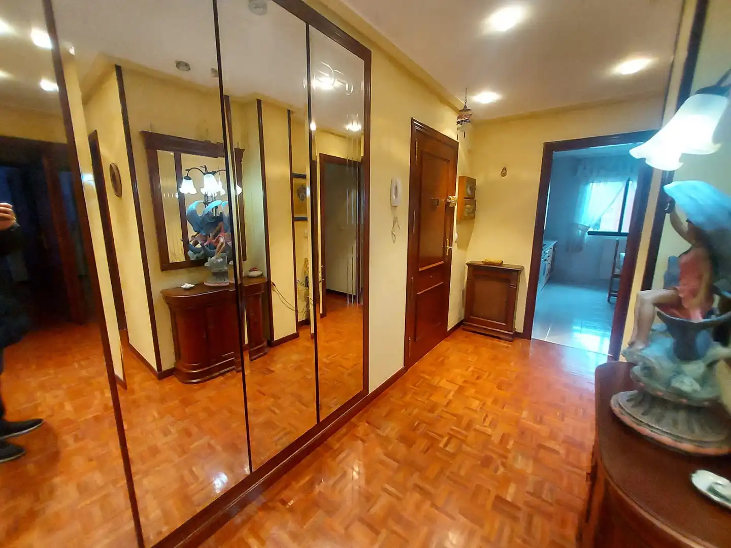 Piso en venta en Burgos con Calefacción, Parquet y Trastero