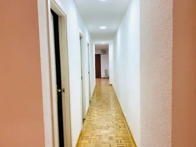 Office space with lift to rent in Centro - Plaza Mayor, imagen 5