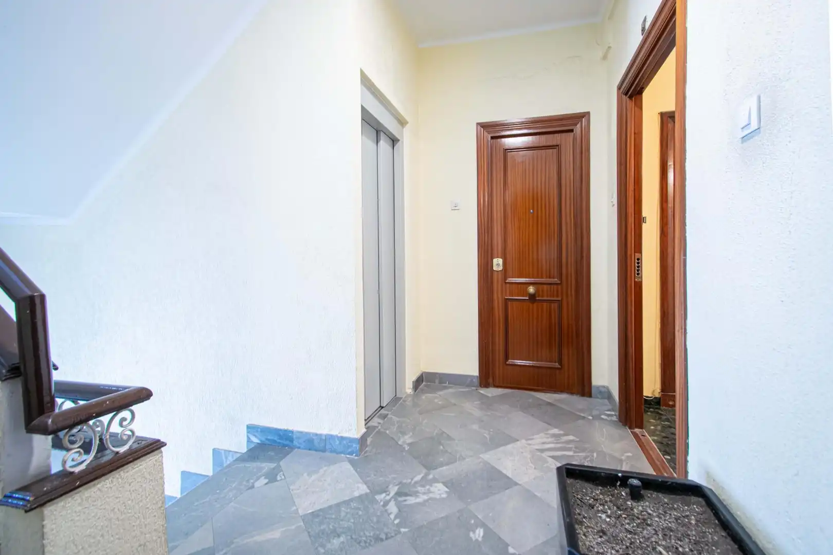 Flat for sale in Sevilla  with Air Conditioner, Heating and Storage room