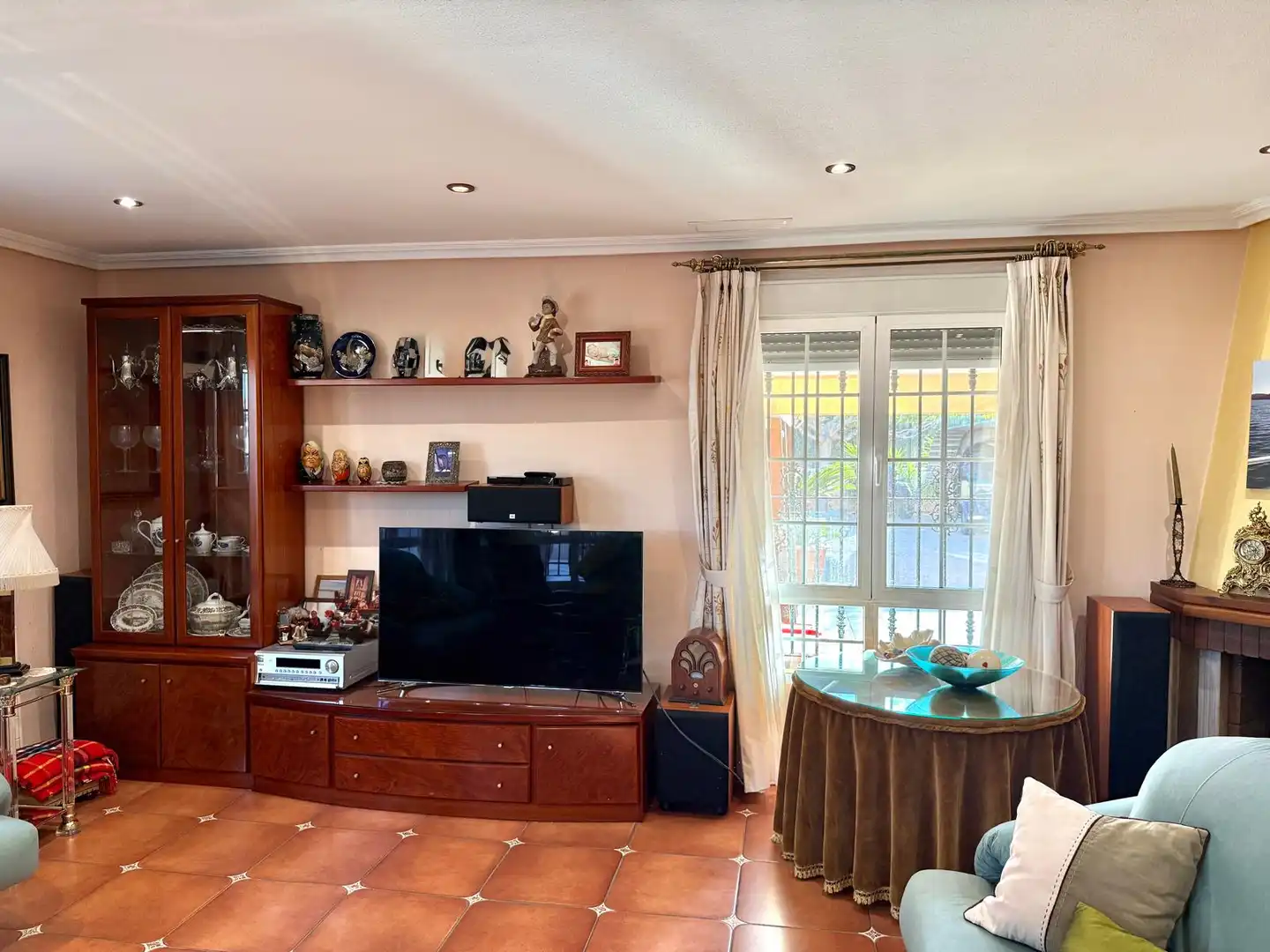 Sala d'estar de Casa o xalet en venda en Elche / Elx amb Aire condicionat, Calefacció i Jardí privat