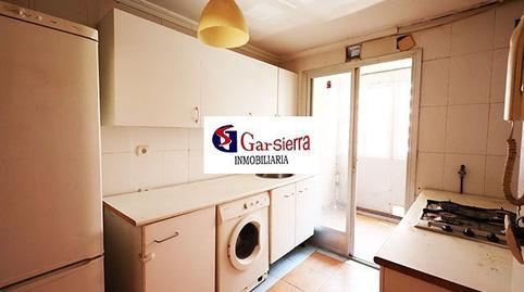 Foto 2 de Piso en venta en Numancia, Madrid