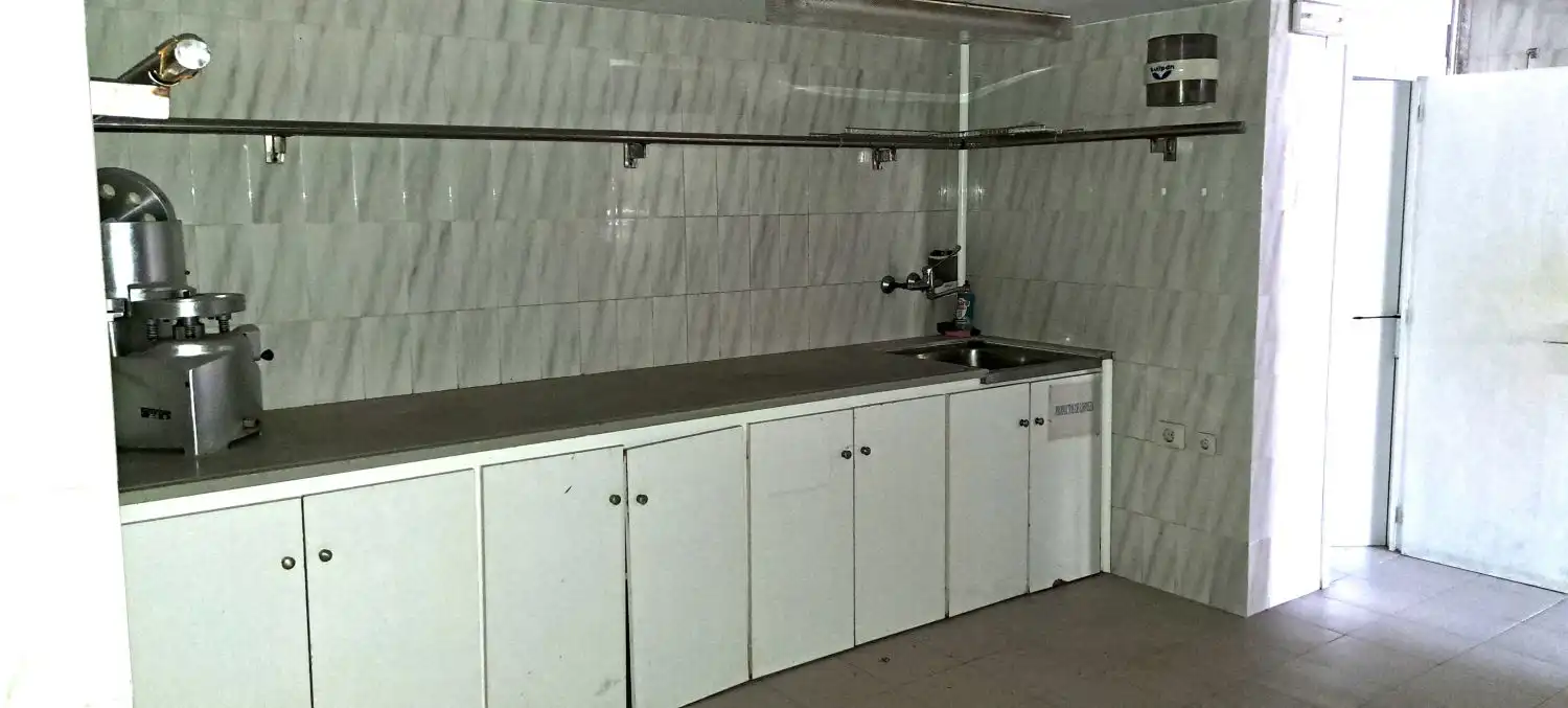 Local comercial en venda a Santo Domingo y San Martín, imagen 5