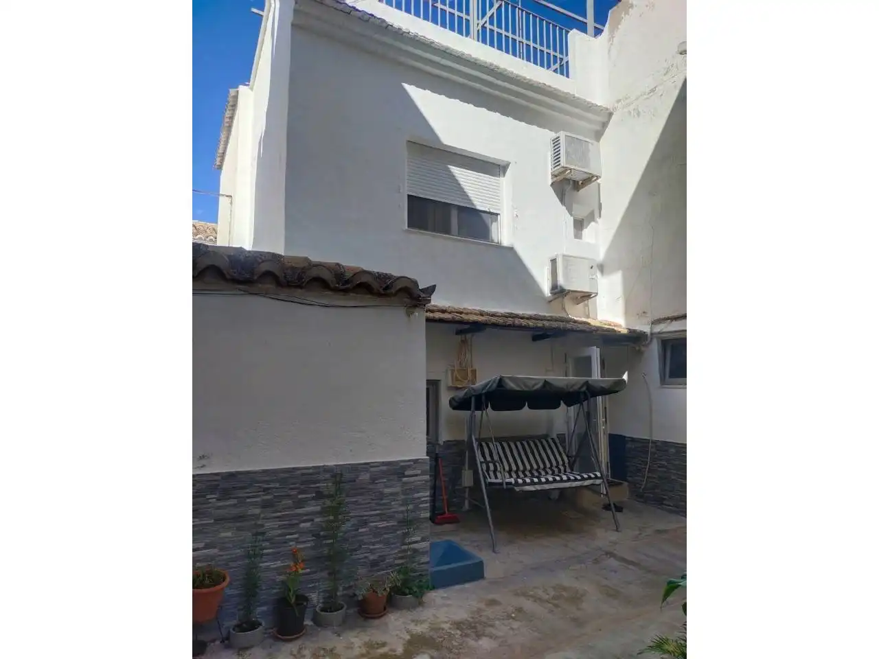 Außenansicht von Wohnung zum Verkauf in Manzanares mit Klimaanlage, Heizung und Parkett