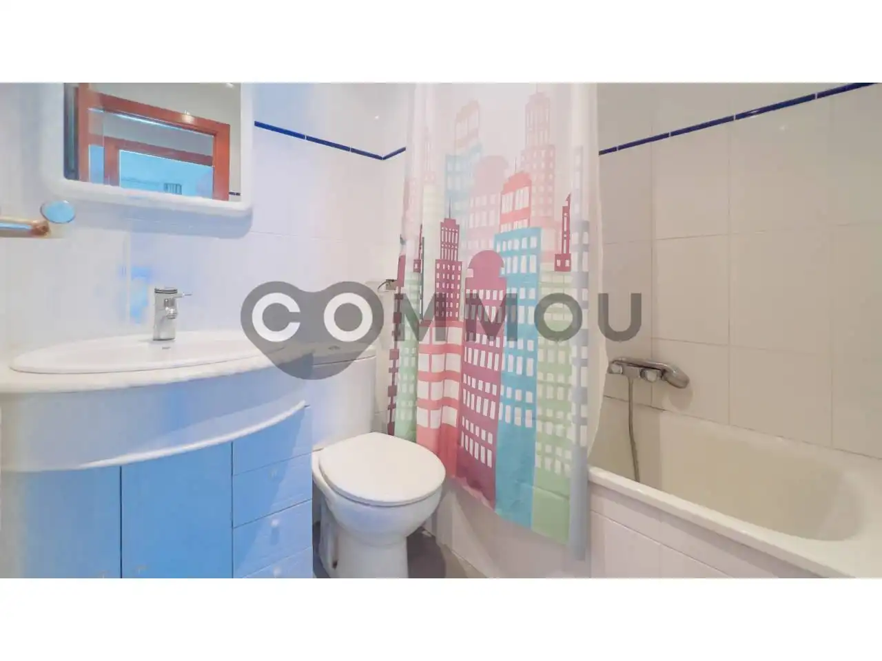 Baño de Piso en venta en Vic con Calefacción, Parquet y Terraza
