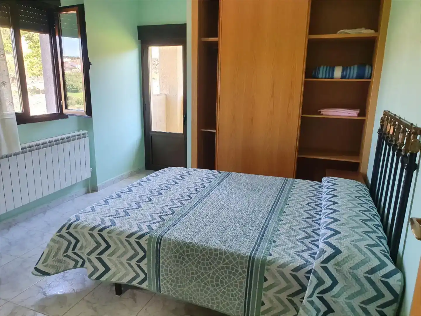 Habitación de Piso en venta en Robleda con Amueblado, Horno y Lavadora