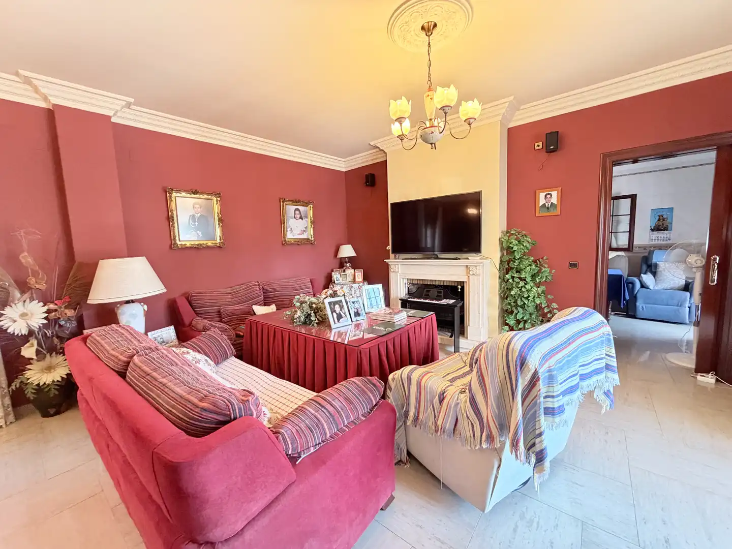 Sala d'estar de Casa o xalet en venda en Bormujos amb Aire condicionat, Jardí privat i Terrassa
