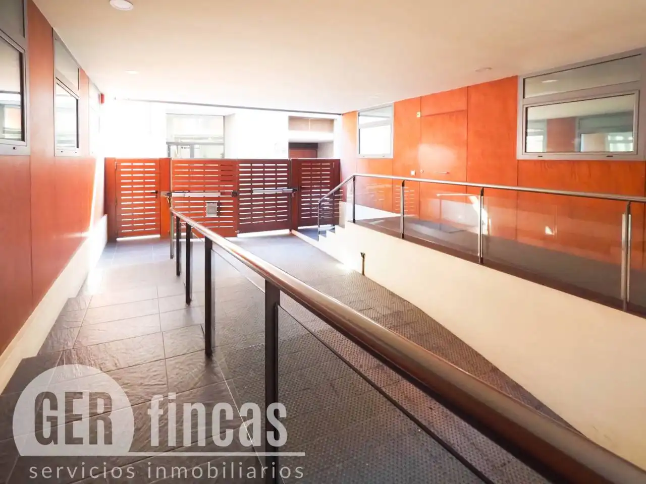 Maisonette zum Verkauf in Terrassa mit Klimaanlage, Heizung und Parkett