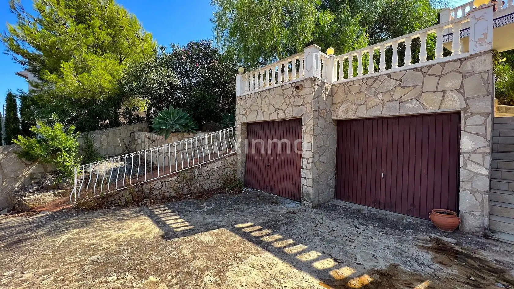 Exterior view of Houses for sale in Dénia  with Terrace, Storage room and Swimming Pool