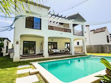 Villa avec piscine à vendre à Costa Natura