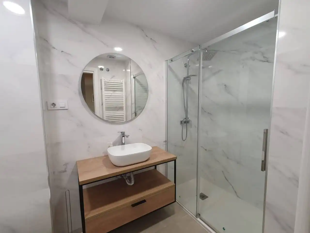 Baño de Piso de alquiler en Badajoz con Aire acondicionado, Calefacción y Parquet
