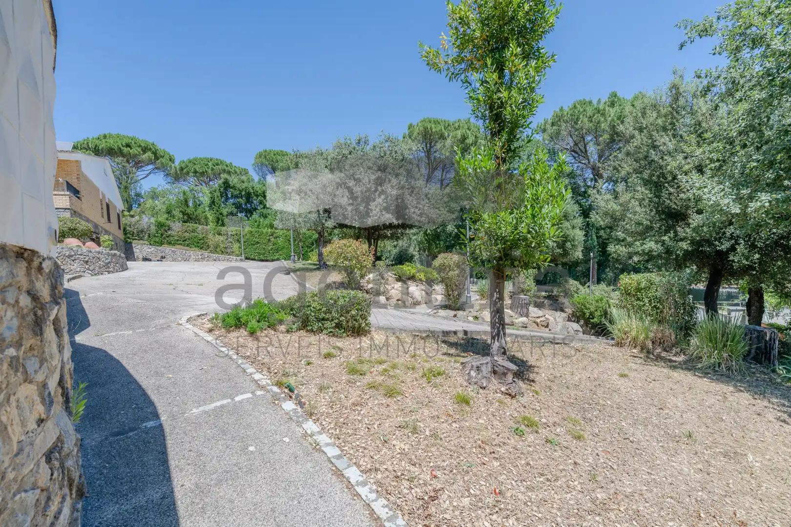 Houses for sale in Quart  with Air Conditioner, Heating and Terrace