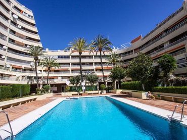 Mini appartamento con piscina in vendita a ALONSO BAZAN 17