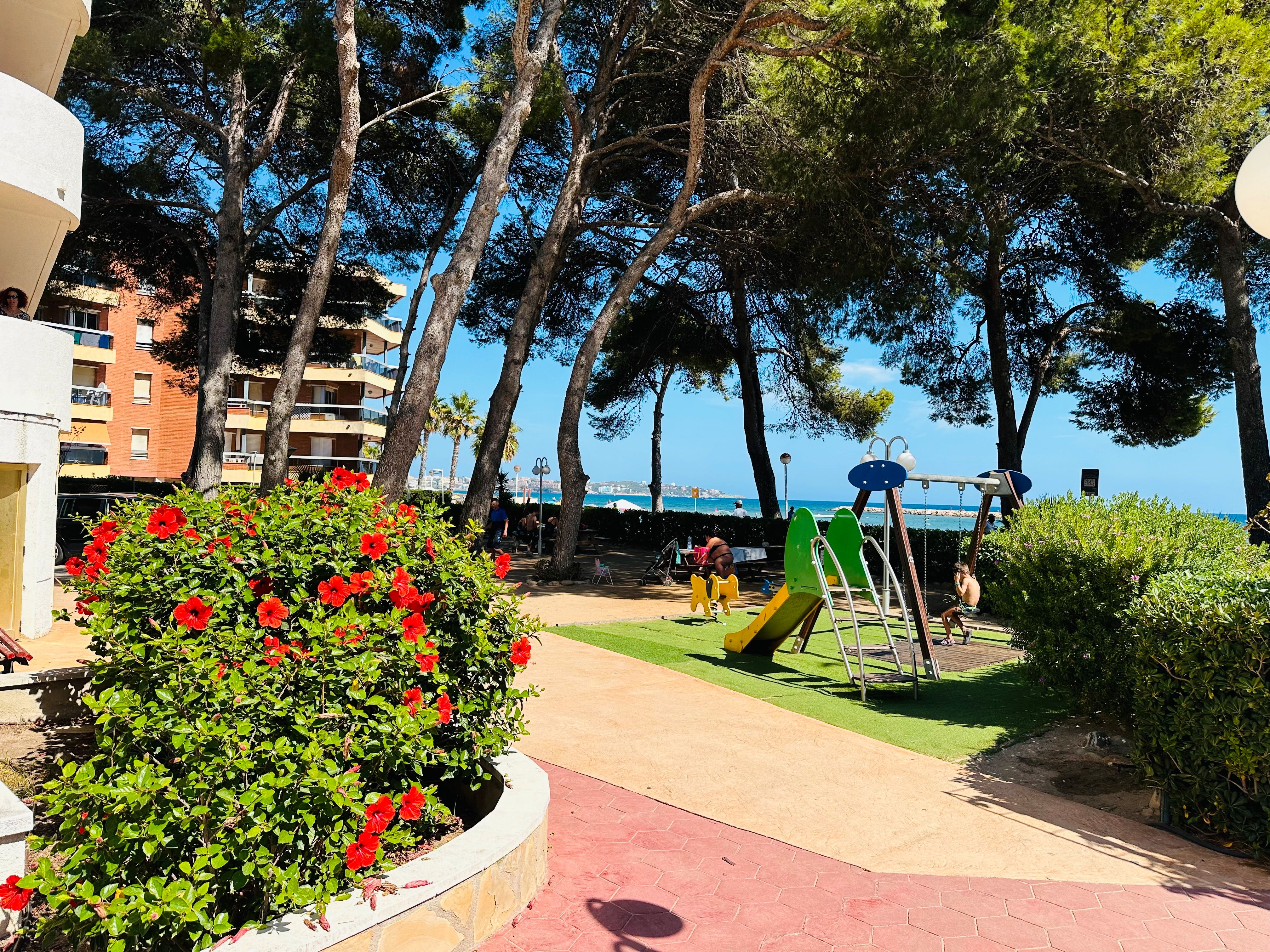 Garden of Study for sale in Cambrils  with Air Conditioner, Furnished and Washing machine