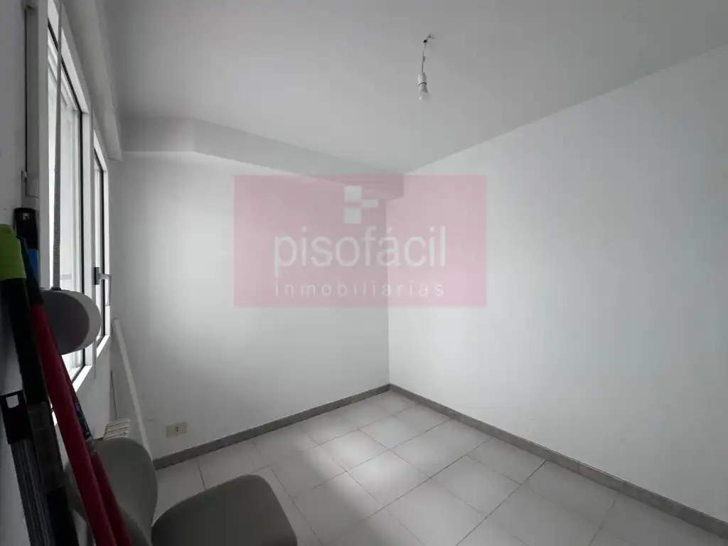 Bedroom of Flat for rent in Lugo