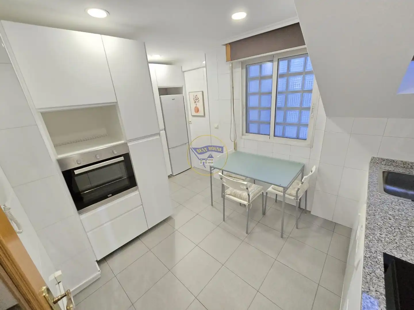 Cocina de Ático en venta en Vigo  con Aire acondicionado, Calefacción y Parquet