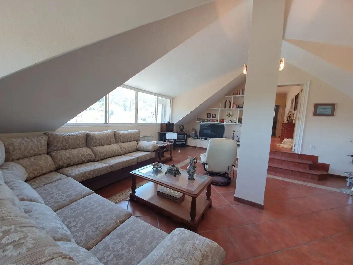 Sala de estar de Casa o chalet en venta en Chiva con Calefacción, Jardín privado y Terraza