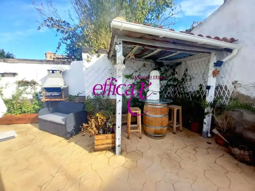 Jardín de Casa o chalet en venta en Santo Domingo-Caudilla con Aire acondicionado, Calefacción y Trastero