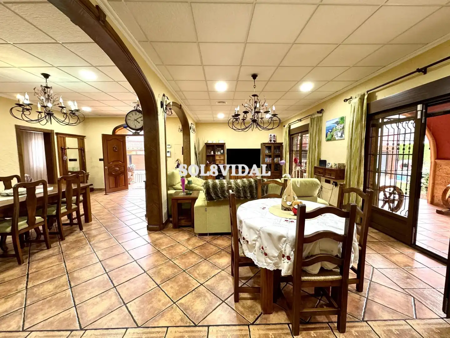 Sala d'estar de Casa o xalet en venda en Orihuela amb Aire condicionat, Calefacció i Jardí privat