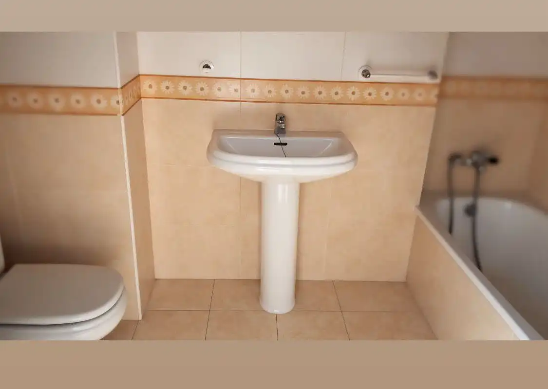Badezimmer von Wohnung zum Verkauf in Valdemoro mit Klimaanlage, Terrasse und Abstellraum