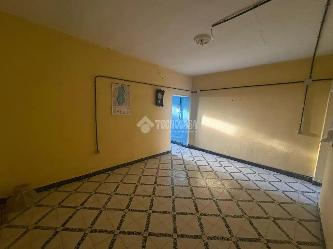 Casa adosada en venta en Sanlúcar la Mayor