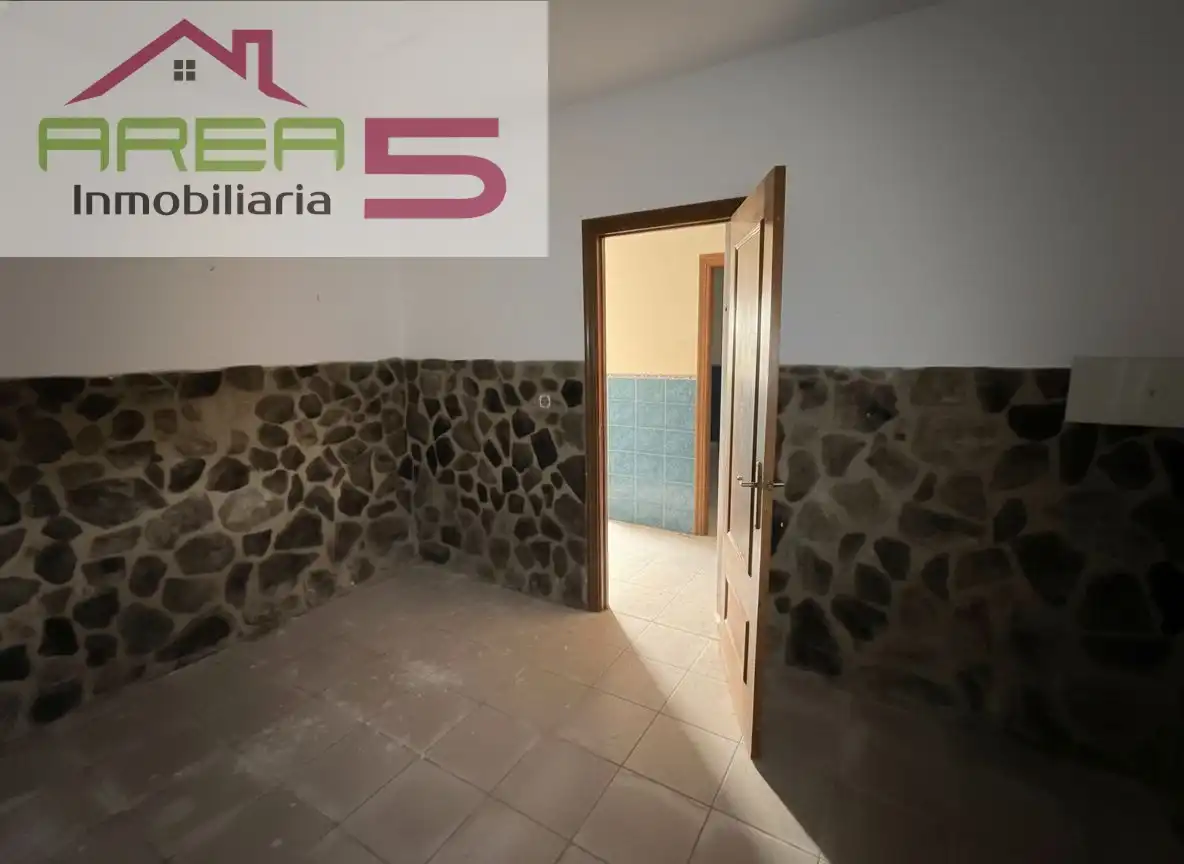 Casa adosada en venta en Santa Marta