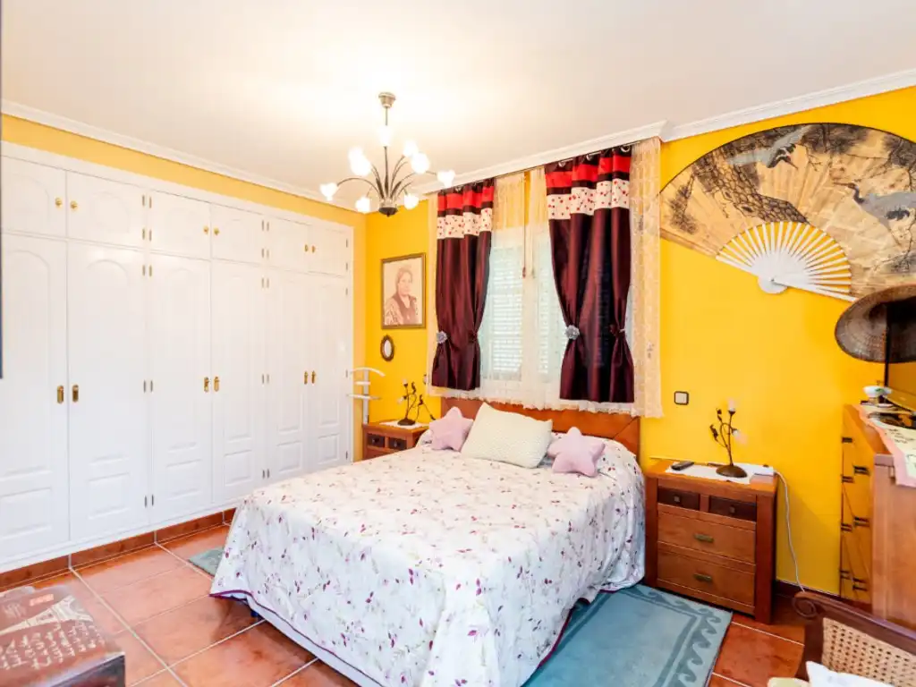 Habitación de Casa o chalet en venta en Espinoso del Rey con Terraza, Piscina y Amueblado