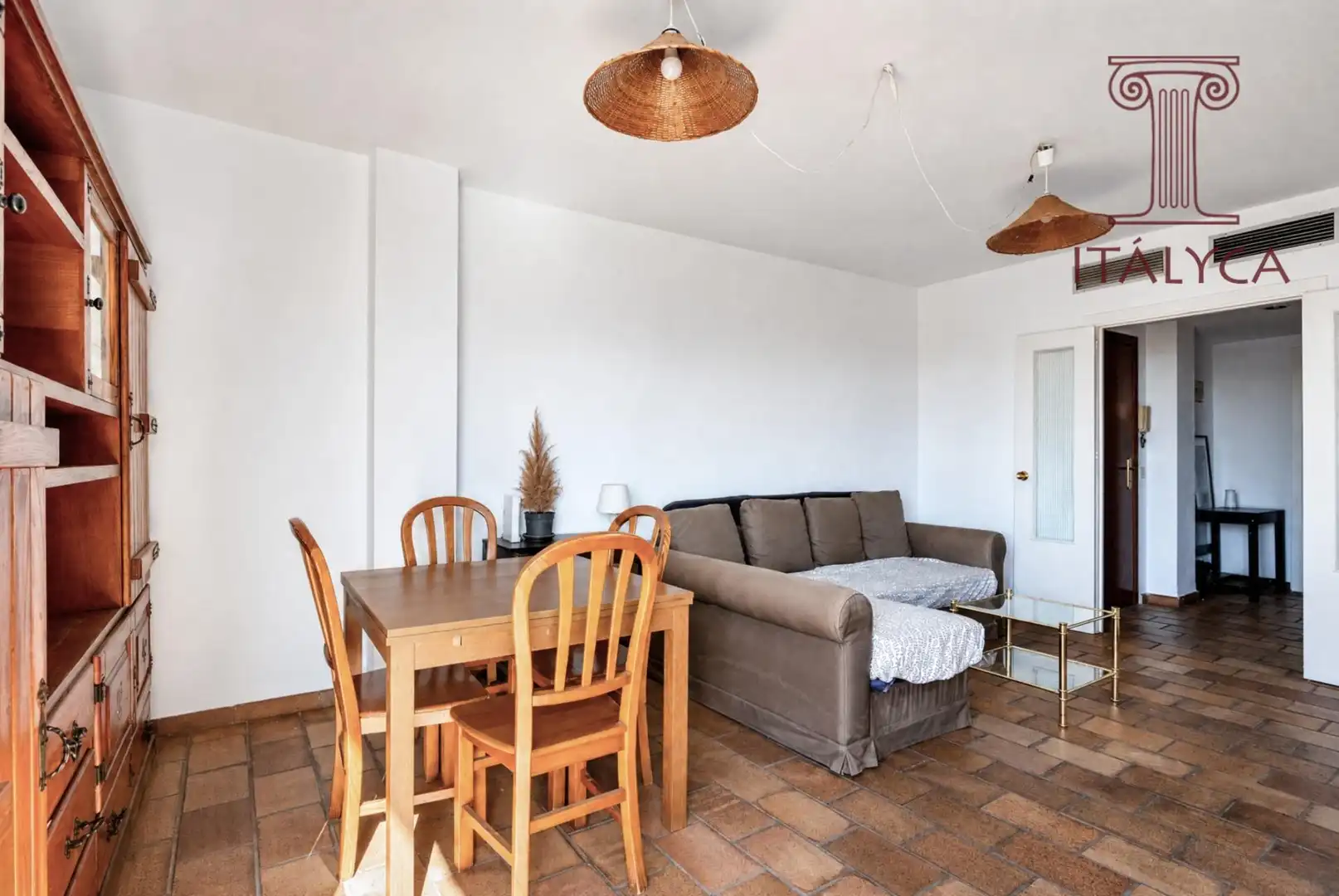 Living room of Flat for sale in Sevilla  with Air Conditioner, Heating and Terrace