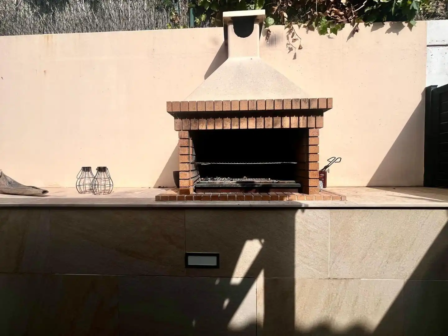 Jardí de Casa adosada en venda en Vilanova i la Geltrú amb Calefacció, Terrassa i Balcó
