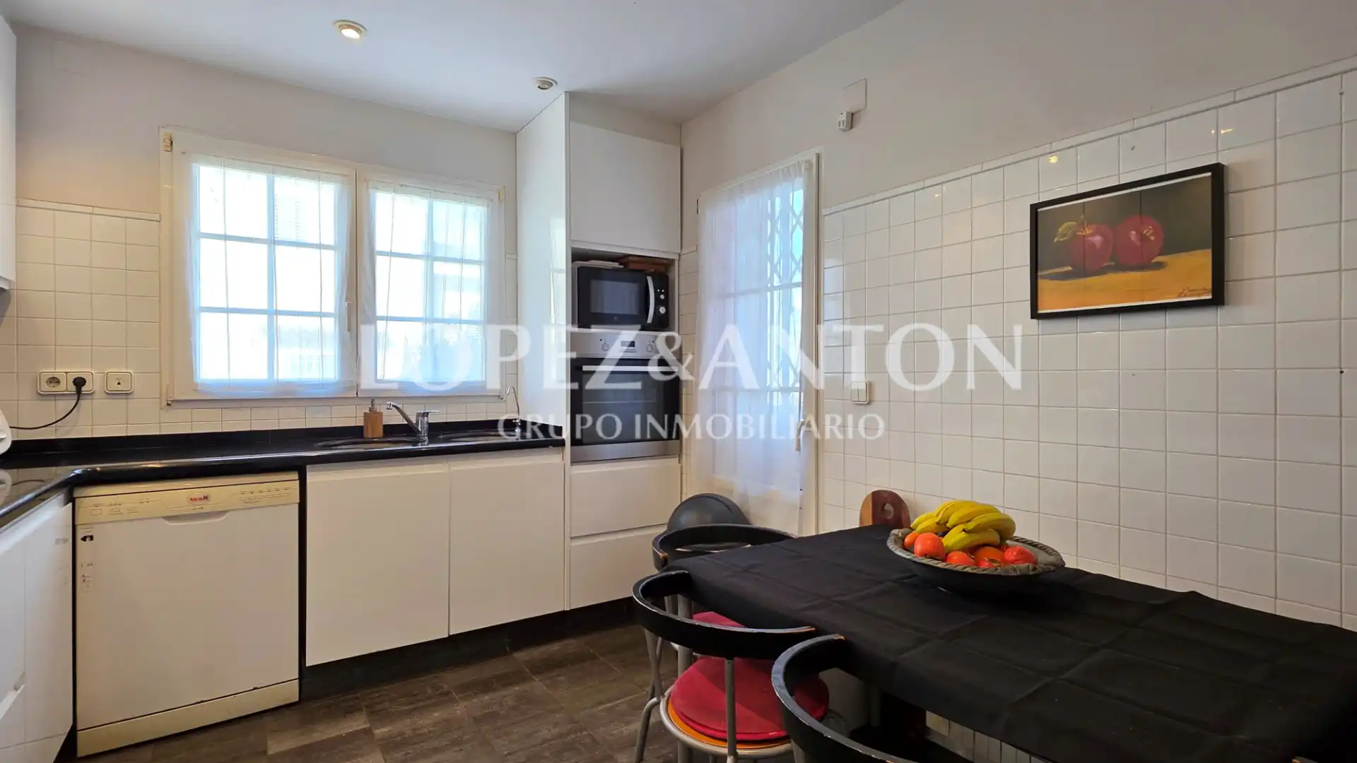 Cocina de Casa o chalet en venta en L'Eliana con Calefacción, Jardín privado y Parquet